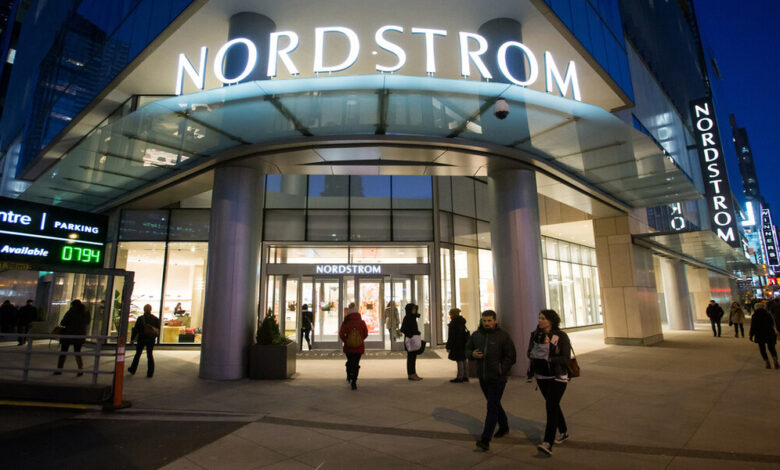 متجر Nordstrom لبيع الأحذية بأسعار ممتازة