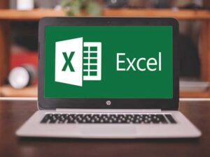 Las-10-funciones-de-Excel-que-segun-Microsoft-todos-deberiamos-conocer-300x225 دوال الإحصاء في Excel: استخدام AVERAGE و MEDIAN و MODE