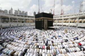 08723e701551d240a5a67fb9916fcef6-300x196 موقع نسك الخيار الافضل للذهاب لأداء مناسك الحج والعمرة