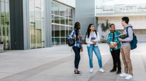 منح جامعة بادوفا بإيطاليا