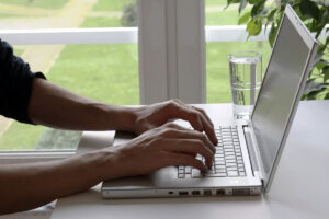 freel_1219-300x200 كل ما يخص nodesk.co للبحث عن وظائف من المنزل