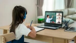 WhatsApp-Image-2025-10-07-at-17.33.40_908a6029-300x169 التعليم المفتوح: منصة إدراك للتعلم الإلكتروني المجاني