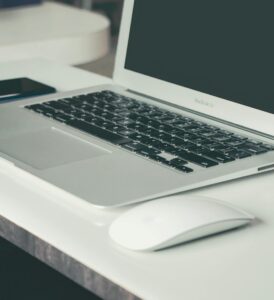 pexels-md17-4812932-274x300 الجلسات والذاكرة في الذكاء الاصطناعي – دراسة شاملة من Kaggle AI