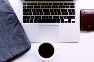 pexels-mikegreer-photos-1279776-300x200 الوكلاء الذكيون في الذكاء الاصطناعي: شرح مبسط من Kaggle