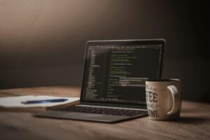 pexels-dkomov-34803983-300x200 دليل العمل الحر (Freelance): كيف تبدأ أول خطوة لجني المال؟