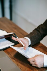 pexels-vanessa-garcia-6326052-200x300 كيفية التحضير لاختبار آيلتس (IELTS) - خطة دراسية مكثفة من موقع IDP الرسمي