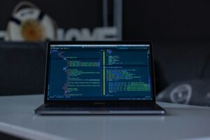 arnold-francisca-FBNxmwEVpAc-unsplash-300x200 تعلم البرمجة للأطفال عبر Code/دليلك الشامل لبناء مهارات المستقبل