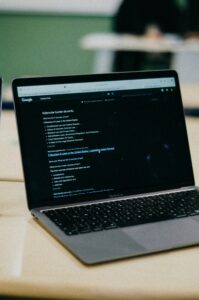 deniz-demirci-XKSk5dZJV6I-unsplash-199x300 تعلم البرمجة للأطفال بسهولة عبر قناة LittleCoder | دليل شامل