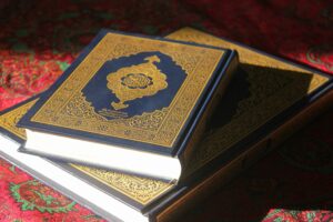 amirhadi-manavi-1-tFKxe3oGY-unsplash-300x200 تطبيق ترتيل | دليلك الذكي لتلاوة القرآن بإتقان وتحسين التجويد بسهولة