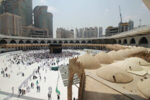 hardiman-hardiman-8p7FGg9rE0-unsplash-300x200 وأذن في الناس بالحج تأملات من سورة الحج للشيخ أمجد سمير