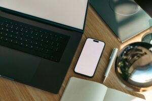 jakub-zerdzicki-MCqZOgLkZVk-unsplash-300x200 دليل المبتدئين الشامل لتعلم الألمانية مع Coffee Break German