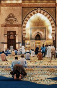 rumman-amin-i1bfxi1cFBY-unsplash-193x300 يوم عرفة | أعظم أيام الرحمة والدعاء وفضل لا يعوض للمسلمين