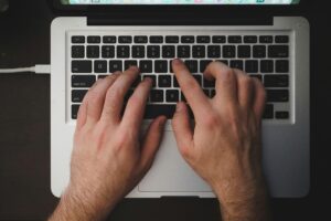 courtney-corlew-EnI0H6Wm6s-unsplash-300x200 كيف تستخدم Claude فى بناء قناة يوتيوب Ai وتحقيق الربح منها