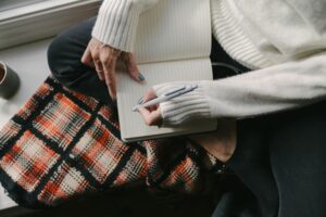 kelly-sikkema-ij4N2Ykns0E-unsplash-300x200 طريقة ذكية لحفظ 50 كلمة إنجليزية جديدة كل يوم