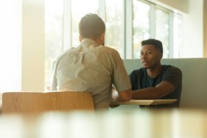 linkedin-sales-solutions-W3Jl3jREpDY-unsplash-300x200 لماذا يرفض أصحاب المعدلات العالية في المقابلات الشخصية؟ السر في طريقة STAR