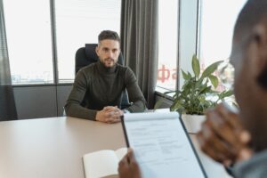 pexels-tima-miroshnichenko-5439379-300x200 كيف تجعل سيرتك الذاتية متوافقة مع نظام ATS؟