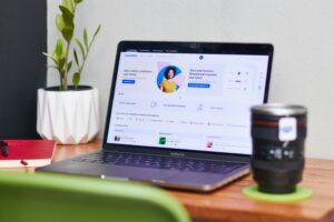 gabre-cameron-CAAFsWZT9cY-unsplash-300x200 دورات تدريبية مجانية من شركة إثراء للموارد البشرية للسعوديين والسعوديات
