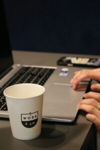 work-co-lounge-WC7eHdENeH4-unsplash-200x300 فرص ذهبية للتوظيف.. وظائف شاغرة في السعودية اليوم لدى 12 شركة وجهة كبرى